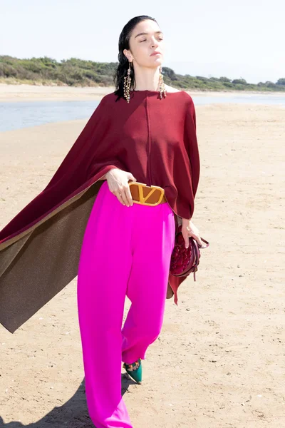 Look 3